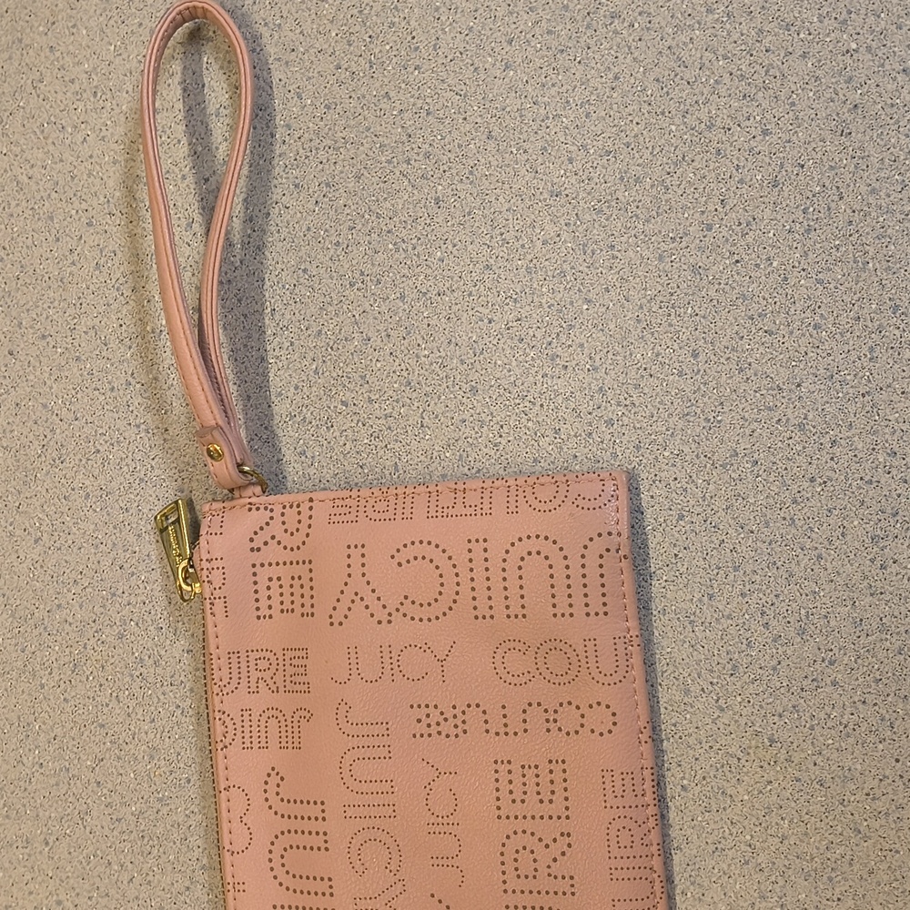 Juicy Couture Brand Light Pink Wristlet-NWOT - Picture 5 of 12